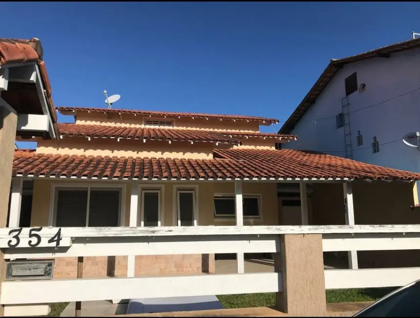 Foto 1 de Casa com 4 quartos à venda, 360m2 em Ponta Grossa, Marica - RJ