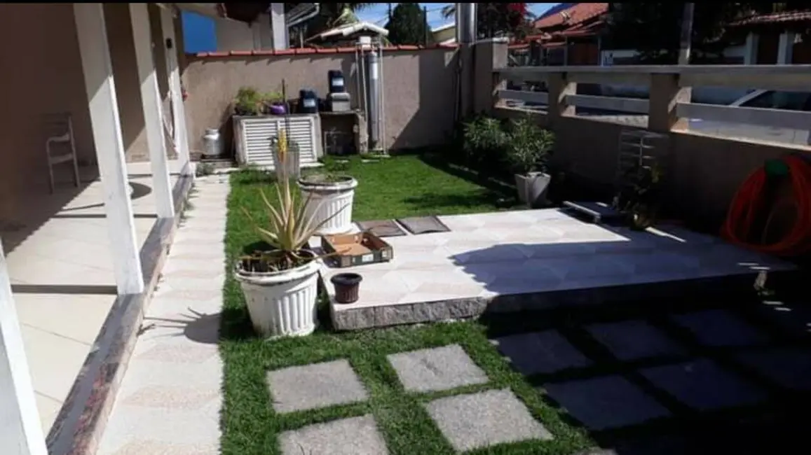 Foto 4 de Casa com 4 quartos à venda, 360m2 em Ponta Grossa, Marica - RJ