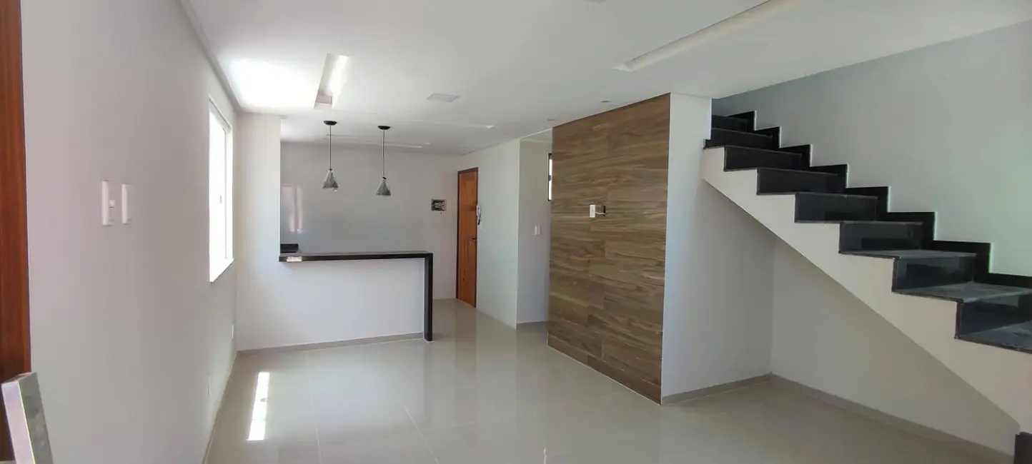 Foto 2 de Casa com 2 quartos à venda, 120m2 em Barroco (Itaipuaçu), Marica - RJ