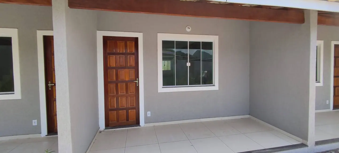 Foto 3 de Casa com 2 quartos à venda, 85m2 em Barroco (Itaipuaçu), Marica - RJ