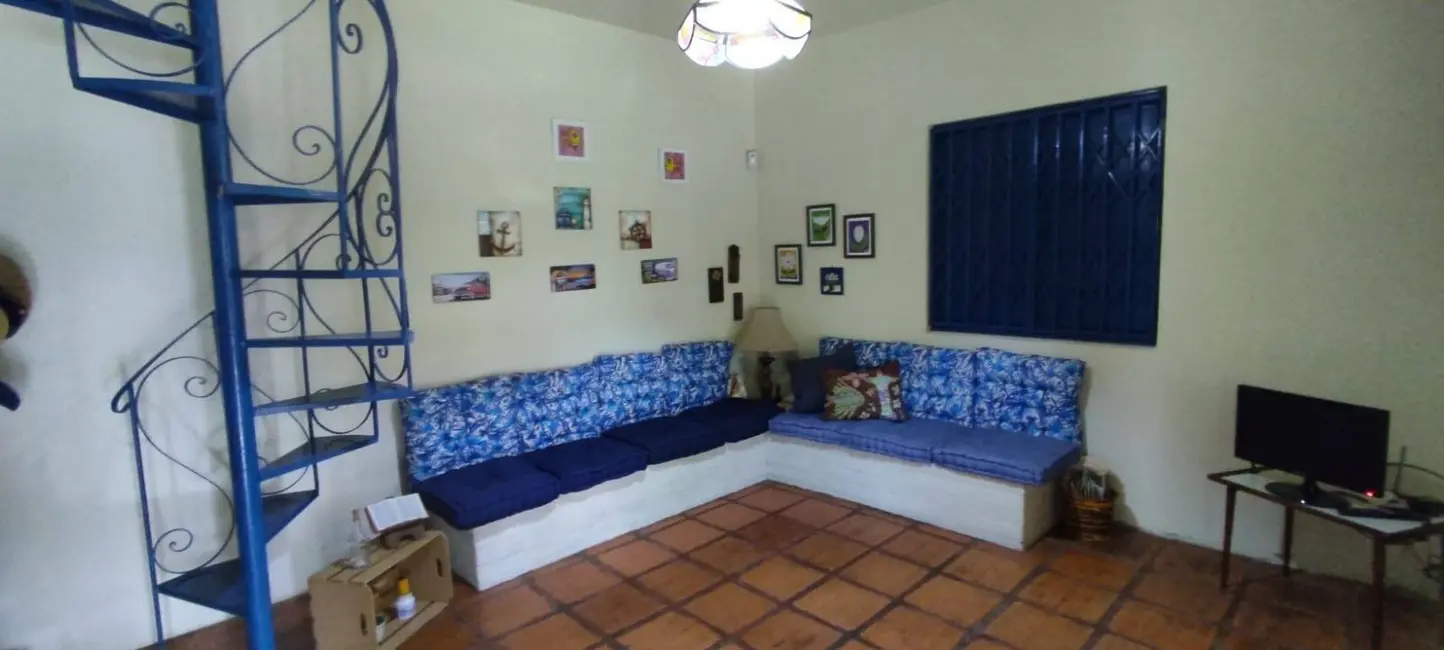 Casa com 3 quartos à venda, 1000m2 em Cordeirinho (Ponta Negra), Marica - RJ - imagem 4 Foto 4 de Casa com 3 quartos à venda, 1000m2 em Cordeirinho (Ponta Negra), Marica - RJ