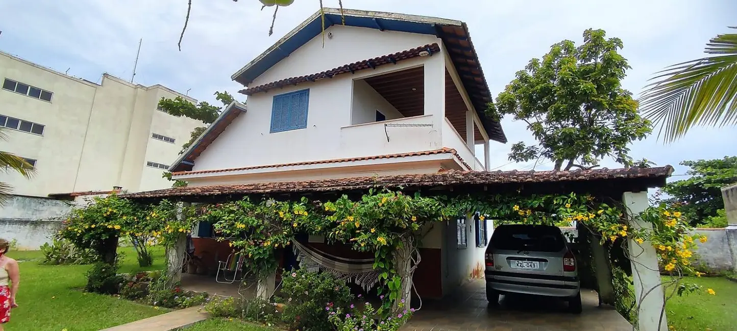 Foto 1 de Casa com 3 quartos à venda, 1000m2 em Cordeirinho (Ponta Negra), Marica - RJ