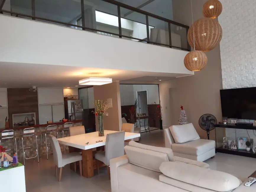 Casa com 3 quartos à venda, 360m2 em São José do Imbassaí, Marica - RJ - imagem 3 Foto 3 de Casa com 3 quartos à venda, 360m2 em São José do Imbassaí, Marica - RJ