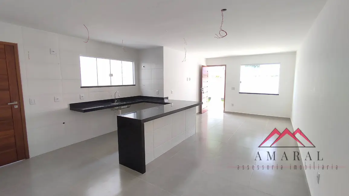 Foto 9 de Casa com 3 quartos à venda, 277m2 em Jardim Atlântico Leste (Itaipuaçu), Marica - RJ