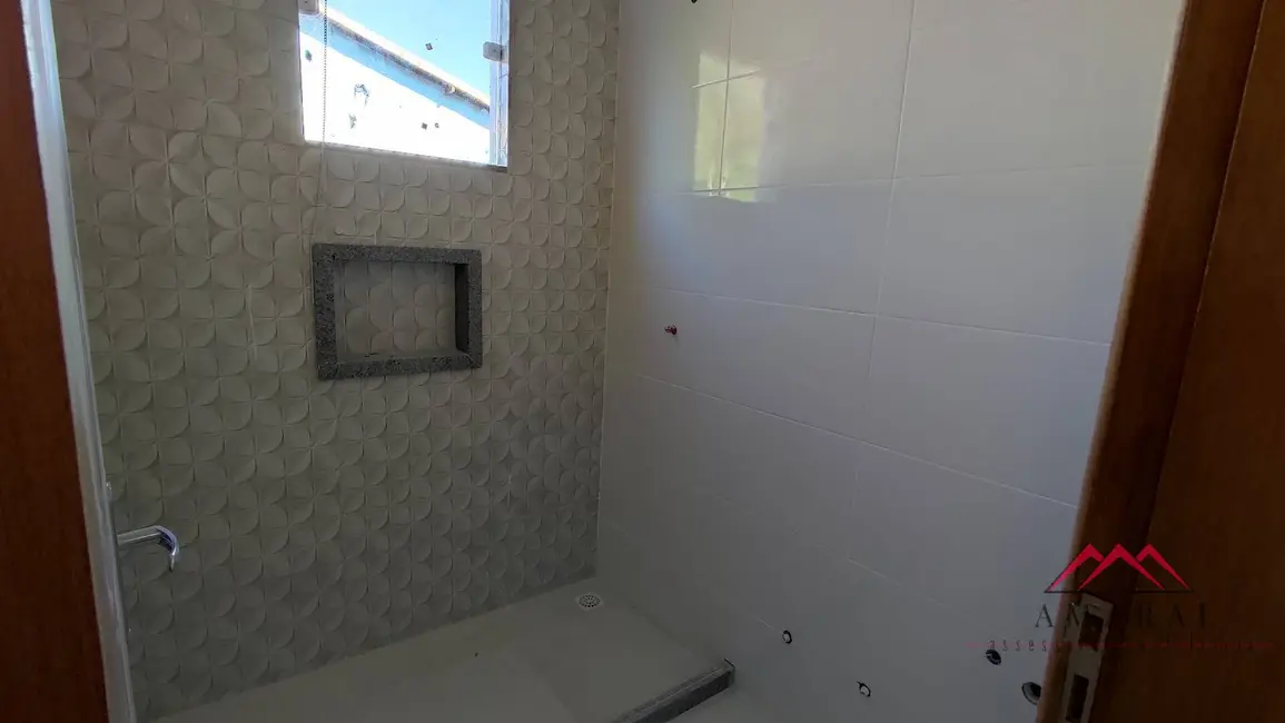 Foto 6 de Casa com 2 quartos à venda, 220m2 em Caxito, Marica - RJ