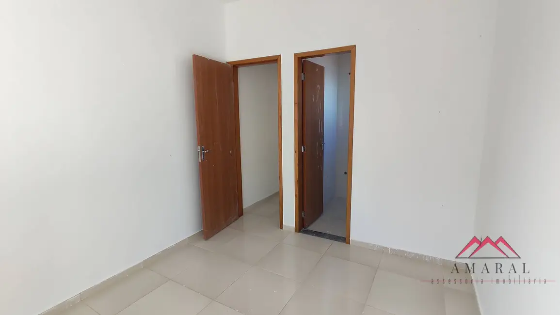 Foto 9 de Casa com 2 quartos à venda, 220m2 em Caxito, Marica - RJ