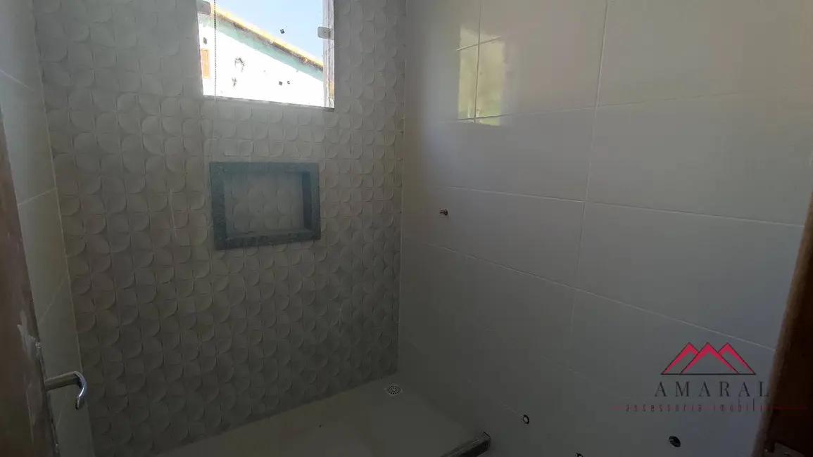 Foto 5 de Casa com 2 quartos à venda, 220m2 em Caxito, Marica - RJ