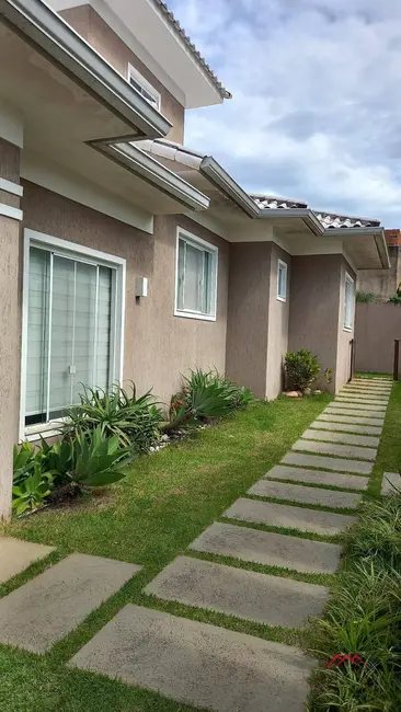 Foto 9 de Casa com 3 quartos à venda, 440m2 em Caxito, Marica - RJ