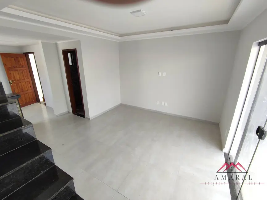 Foto 4 de Casa à venda, 65m2 em Jardim Atlântico Leste (Itaipuaçu), Marica - RJ
