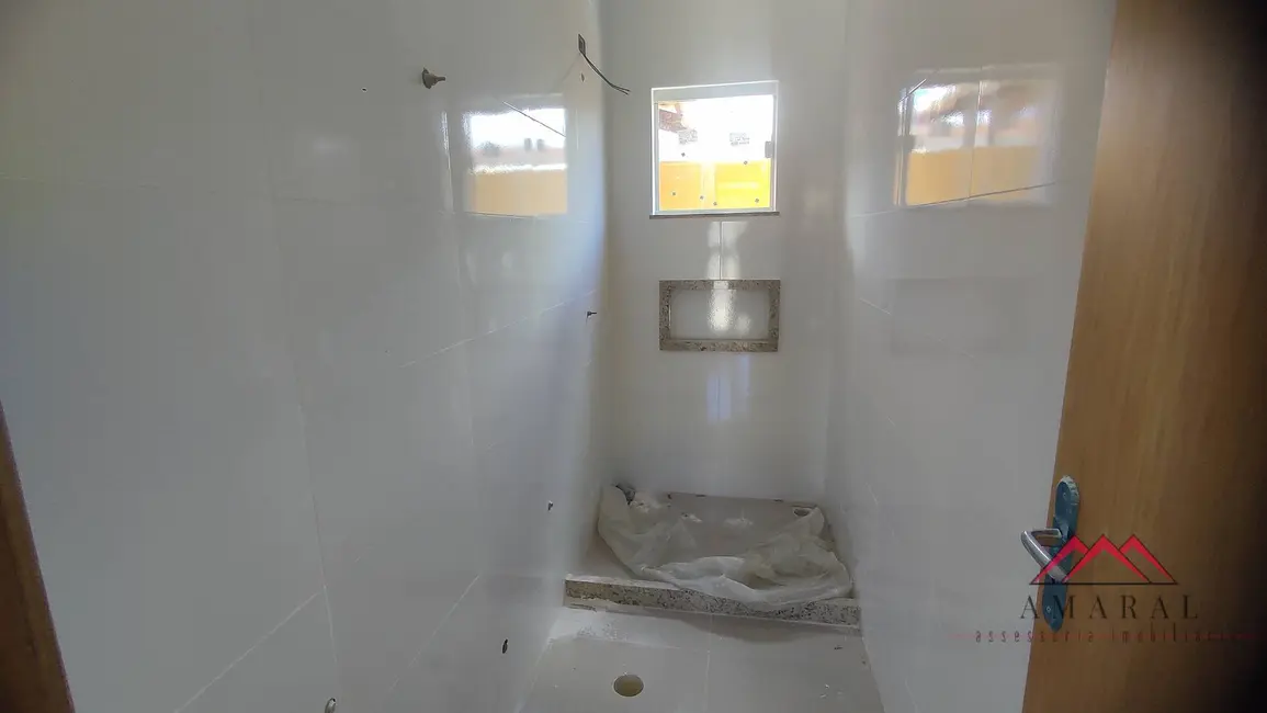 Foto 5 de Casa com 2 quartos para alugar, 70m2 em Jardim Atlântico Oeste (Itaipuaçu), Marica - RJ