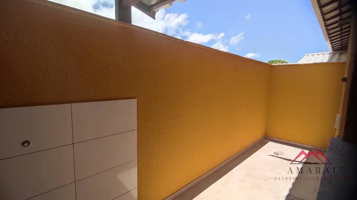 Foto 8 de Casa com 2 quartos para alugar, 70m2 em Jardim Atlântico Oeste (Itaipuaçu), Marica - RJ