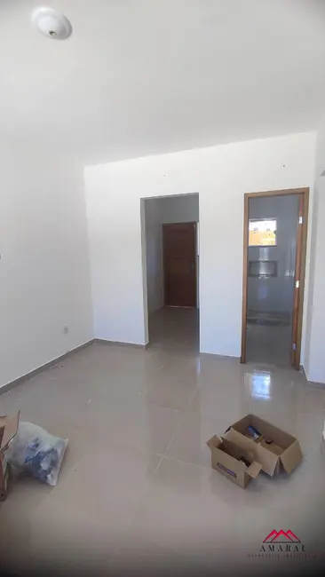 Foto 3 de Casa com 2 quartos para alugar, 70m2 em Jardim Atlântico Oeste (Itaipuaçu), Marica - RJ