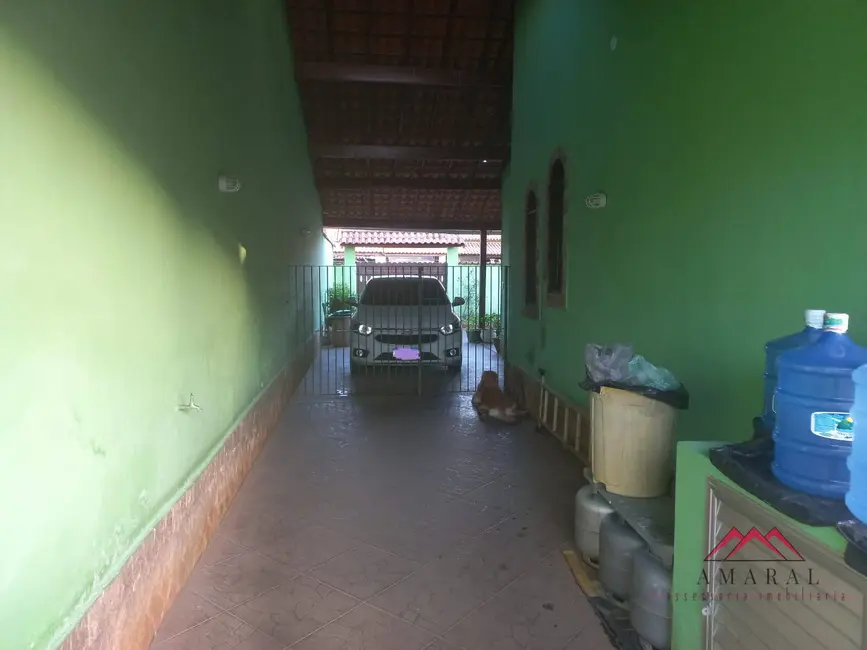 Foto 5 de Casa com 6 quartos à venda, 360m2 em Centro, Marica - RJ