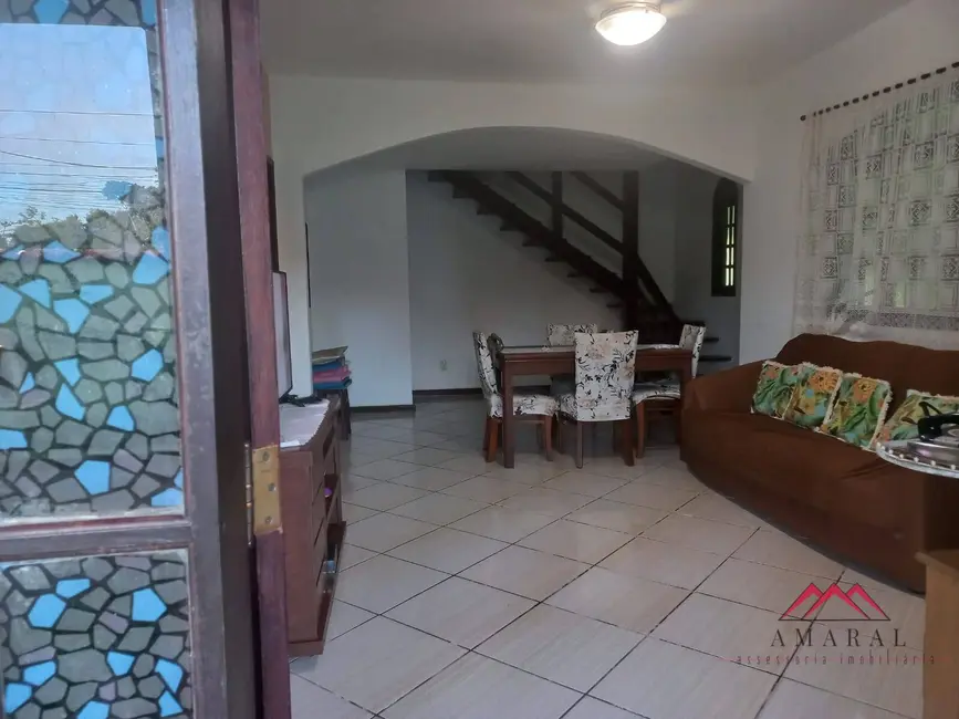 Foto 7 de Casa com 6 quartos à venda, 360m2 em Centro, Marica - RJ