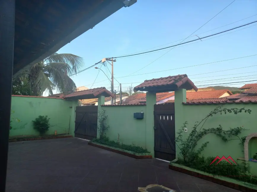 Foto 6 de Casa com 6 quartos à venda, 360m2 em Centro, Marica - RJ