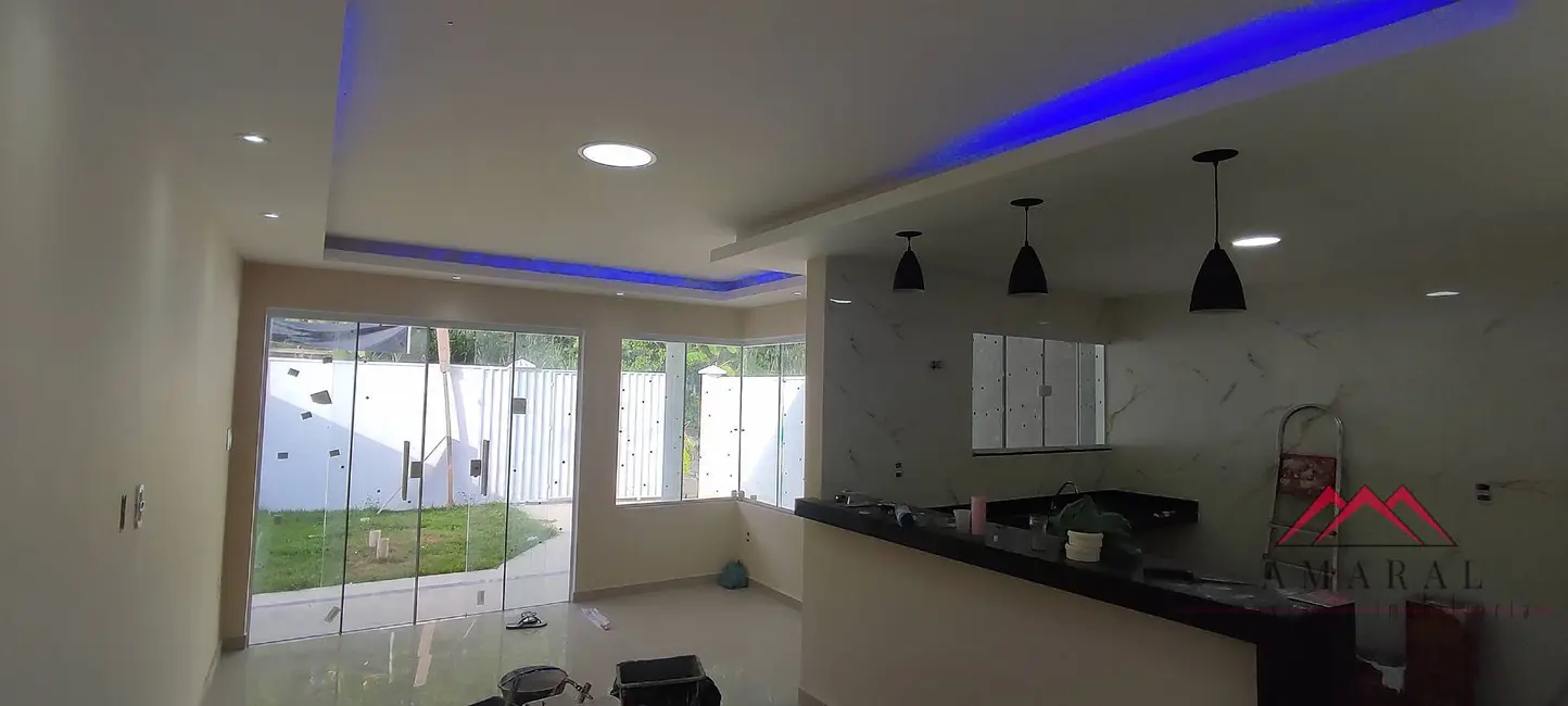 Foto 5 de Casa à venda, 225m2 em São José do Imbassaí, Marica - RJ