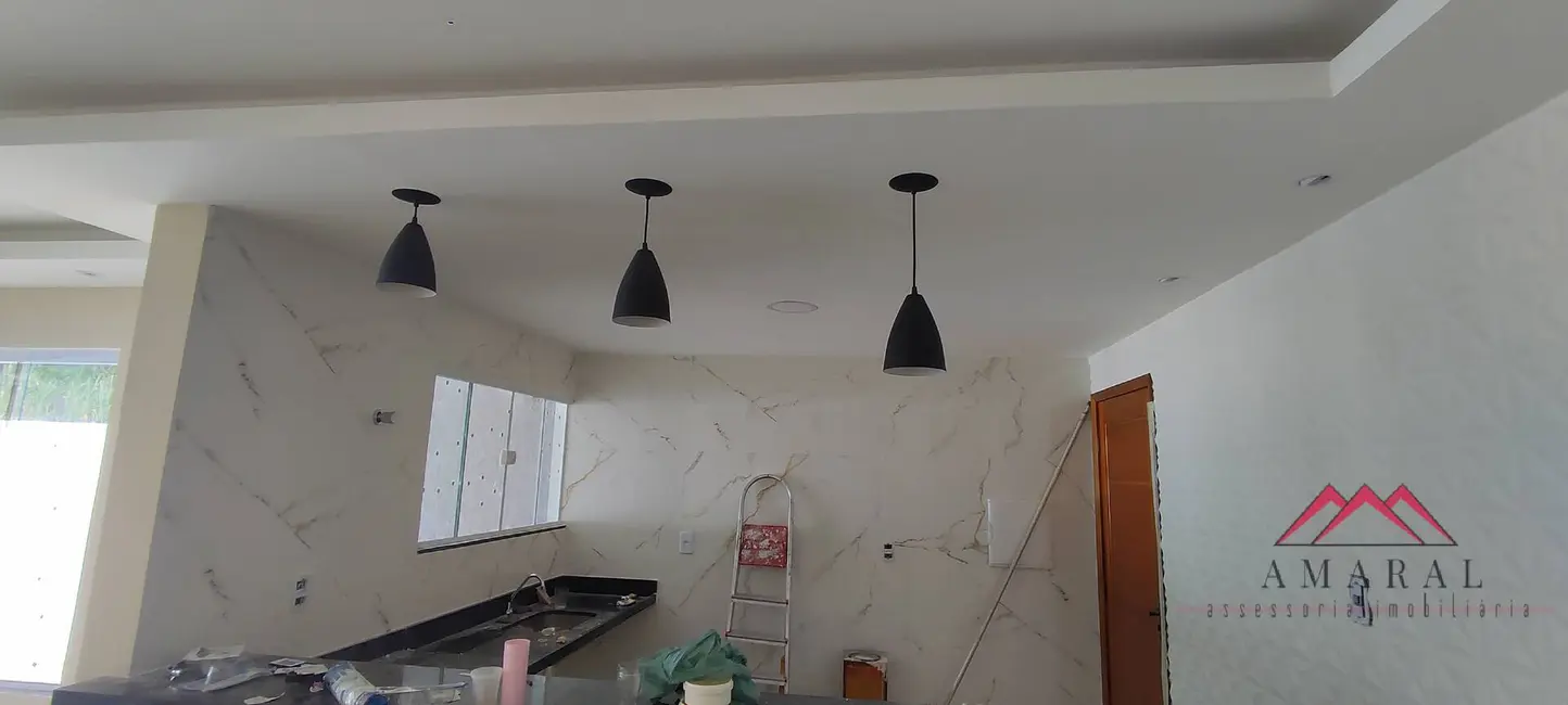 Foto 11 de Casa à venda, 225m2 em São José do Imbassaí, Marica - RJ