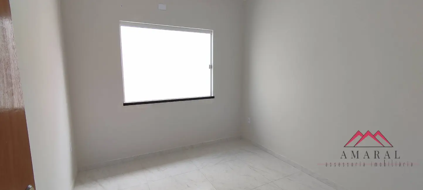 Foto 8 de Casa com 2 quartos à venda, 220m2 em Jardim Atlântico Leste (Itaipuaçu), Marica - RJ