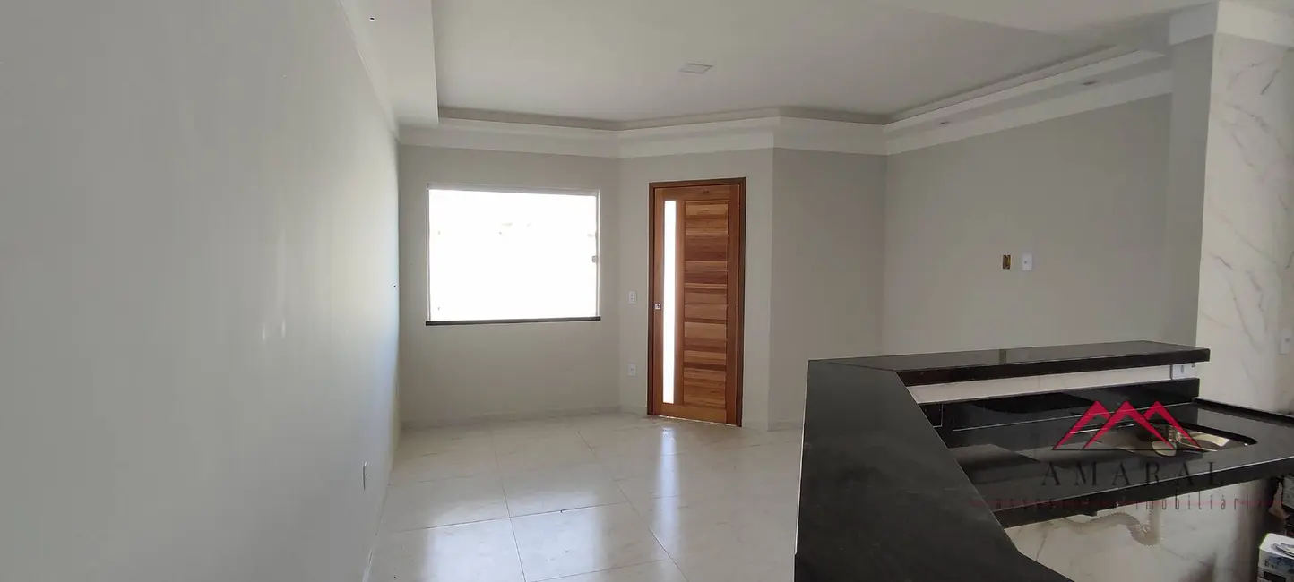Foto 5 de Casa com 2 quartos à venda, 220m2 em Jardim Atlântico Leste (Itaipuaçu), Marica - RJ