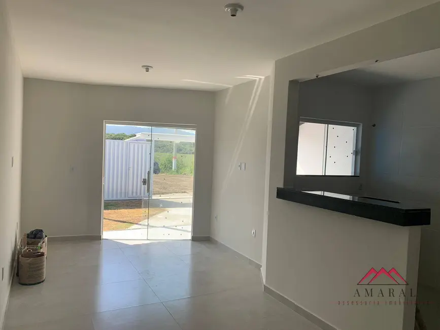 Foto 5 de Casa com 2 quartos à venda, 220m2 em Jardim Atlântico Leste (Itaipuaçu), Marica - RJ