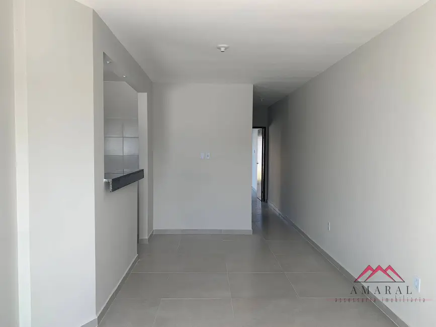 Foto 2 de Casa com 2 quartos à venda, 220m2 em Jardim Atlântico Leste (Itaipuaçu), Marica - RJ