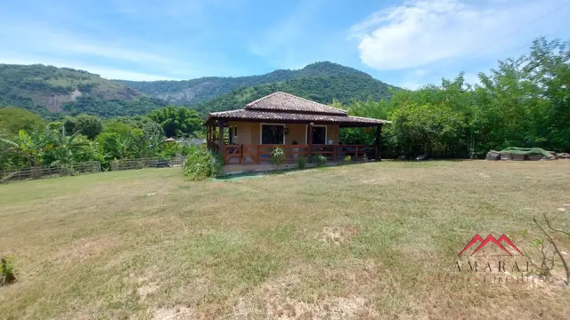 Foto 3 de Chácara com 2 quartos à venda, 2200m2 em São José do Imbassaí, Marica - RJ