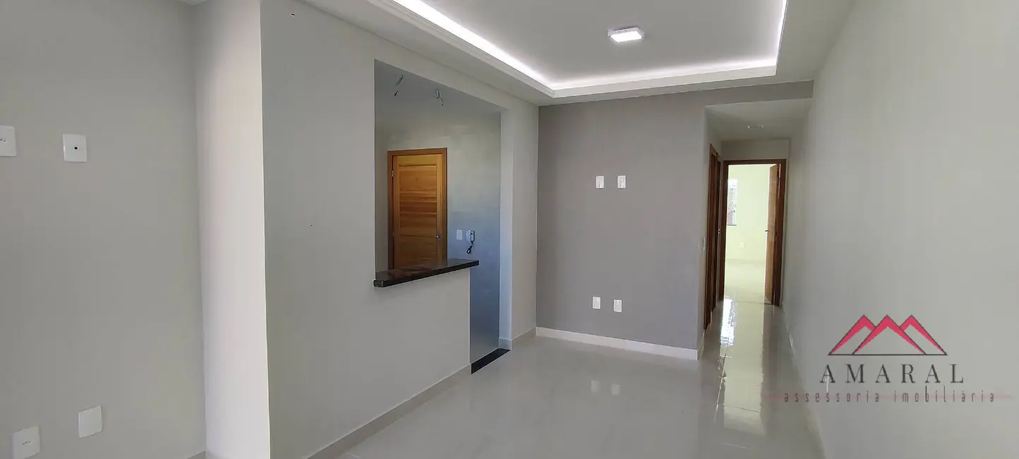 Foto 5 de Casa com 2 quartos à venda, 240m2 em Jardim Atlântico Leste (Itaipuaçu), Marica - RJ
