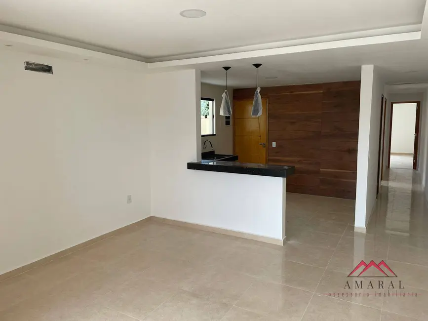 Foto 4 de Casa com 2 quartos à venda, 240m2 em Jardim Atlântico Leste (Itaipuaçu), Marica - RJ