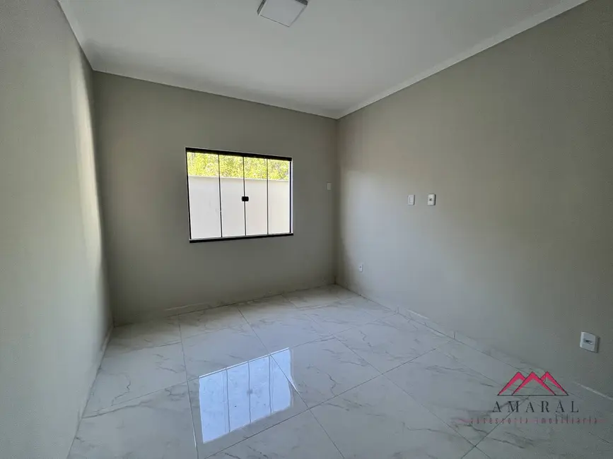 Foto 9 de Casa com 3 quartos à venda, 480m2 em Jardim Atlântico Leste (Itaipuaçu), Marica - RJ