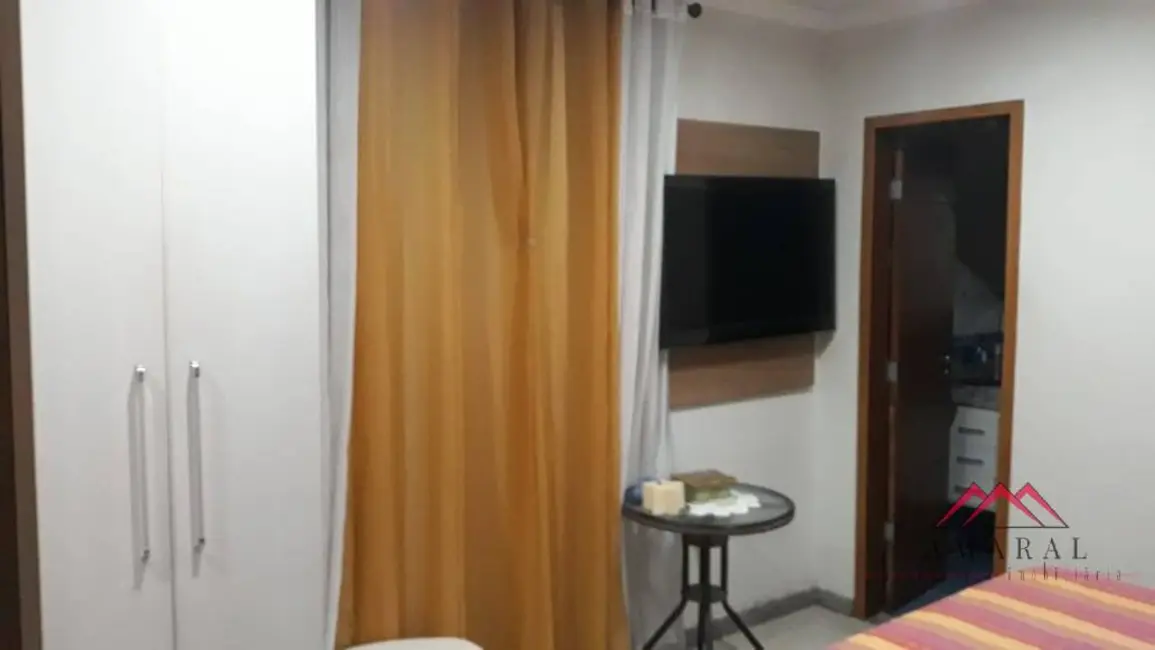 Foto 9 de Casa com 2 quartos para alugar, 240m2 em Centro, Marica - RJ