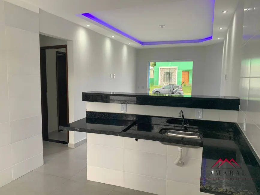 Foto 8 de Casa com 2 quartos à venda, 216m2 em Pindobas, Marica - RJ