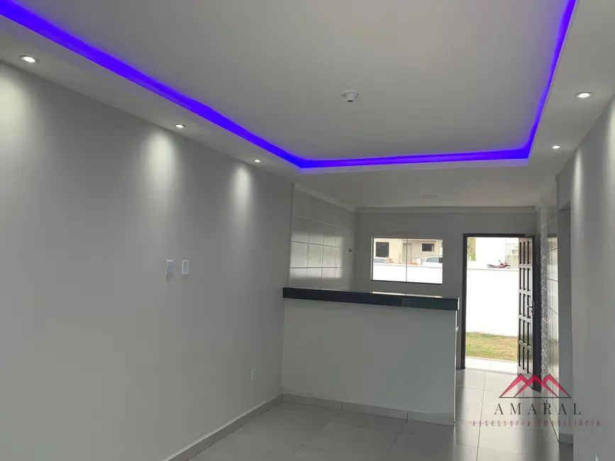 Foto 4 de Casa com 2 quartos à venda, 216m2 em Pindobas, Marica - RJ