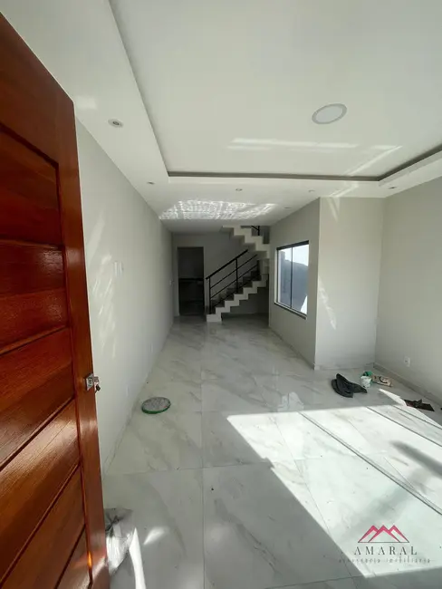 Foto 3 de Casa com 3 quartos à venda, 240m2 em Pindobas, Marica - RJ