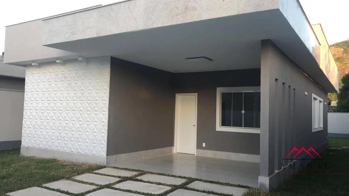 Foto 2 de Casa com 3 quartos à venda, 360m2 em Inoã (Inoã), Marica - RJ