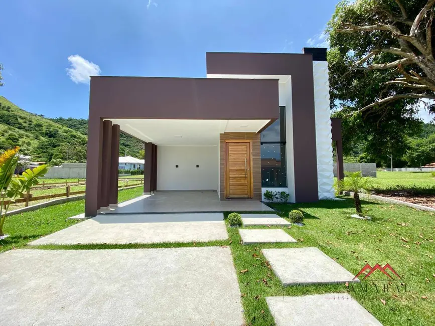 Foto 2 de Casa com 3 quartos à venda, 360m2 em São José do Imbassaí, Marica - RJ