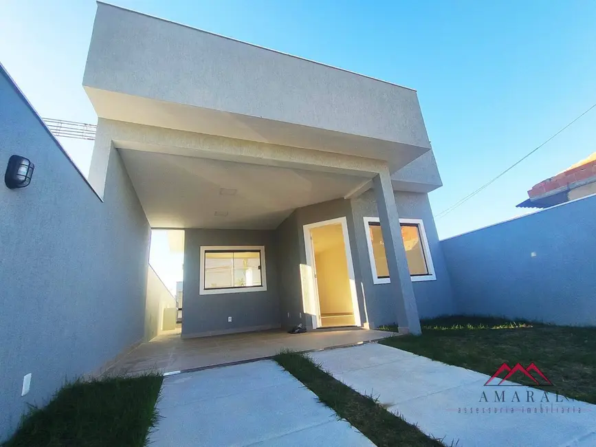 Foto 2 de Casa com 3 quartos à venda, 220m2 em Jardim Atlântico Central (Itaipuaçu), Marica - RJ