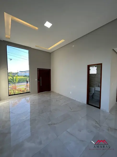 Foto 6 de Casa à venda e para alugar em Cajueiros (Itaipuaçu), Marica - RJ