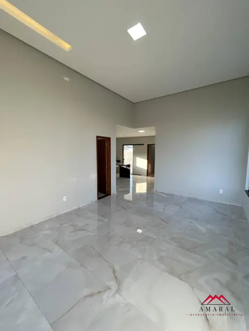 Foto 8 de Casa à venda e para alugar em Cajueiros (Itaipuaçu), Marica - RJ