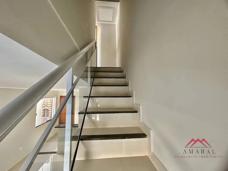 Foto 8 de Casa à venda e para alugar em Jardim Atlântico Leste (Itaipuaçu), Marica - RJ