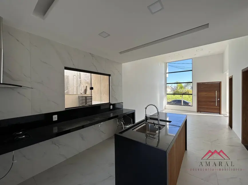 Foto 7 de Casa com 3 quartos à venda, 360m2 em Inoã (Inoã), Marica - RJ