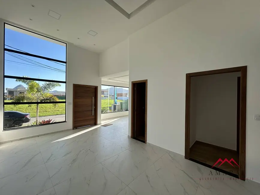 Foto 9 de Casa com 3 quartos à venda, 360m2 em Inoã (Inoã), Marica - RJ