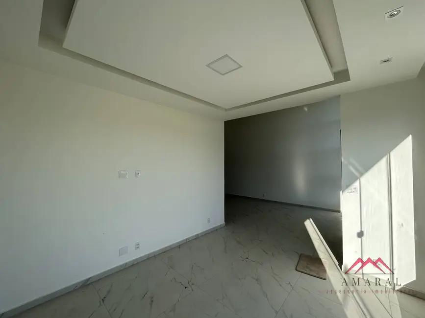 Foto 4 de Casa com 3 quartos à venda, 360m2 em Inoã (Inoã), Marica - RJ