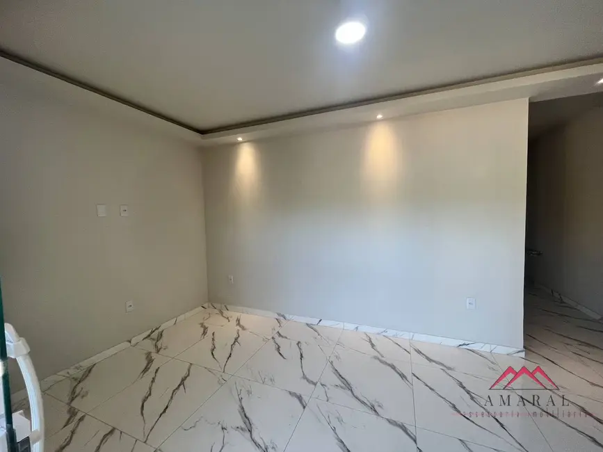 Casa com 3 quartos à venda, 210m2 em Condado de Maricá, Marica - RJ - imagem 3 Foto 3 de Casa com 3 quartos à venda, 210m2 em Condado de Maricá, Marica - RJ