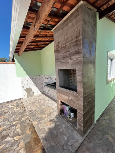 Foto 5 de Casa com 2 quartos à venda, 150m2 em Itanhaem - SP