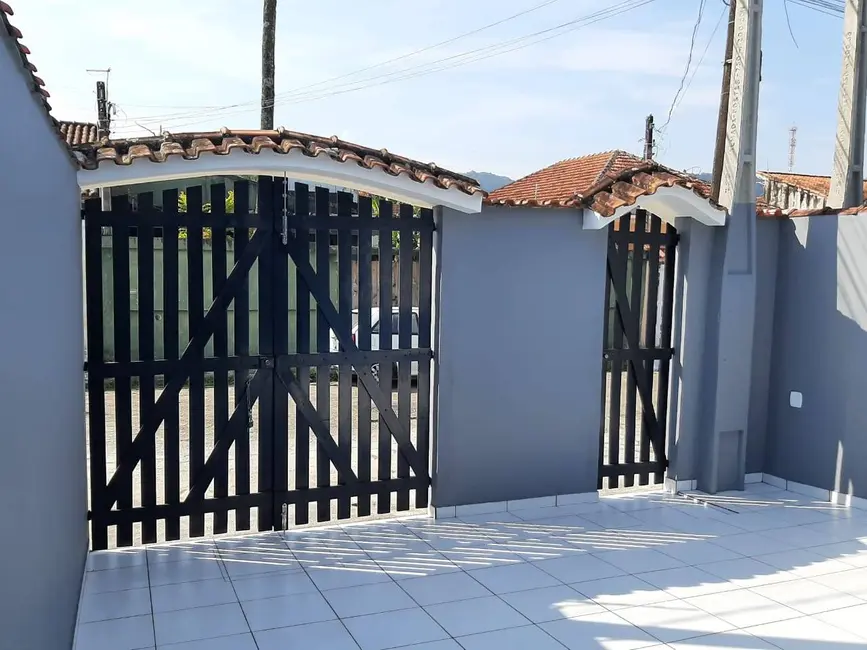 Foto 4 de Casa com 2 quartos à venda, 150m2 em Itanhaem - SP