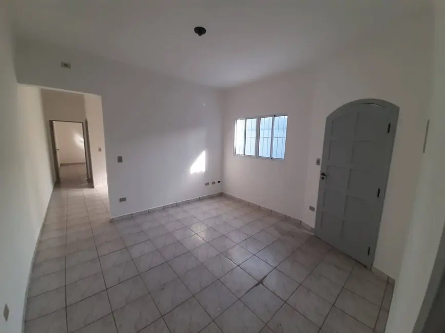Foto 8 de Casa com 2 quartos à venda, 150m2 em Itanhaem - SP