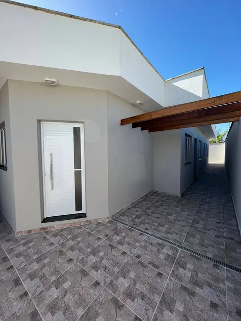 Foto 4 de Casa com 3 quartos à venda, 170m2 em Itanhaem - SP