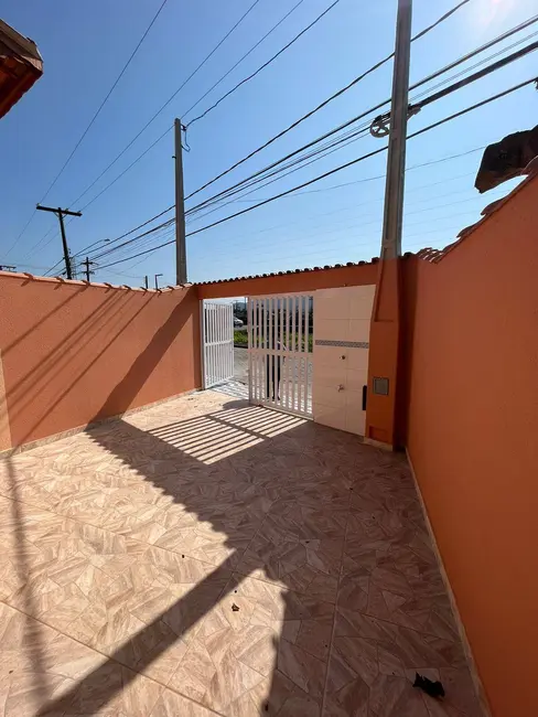 Foto 6 de Casa com 2 quartos à venda, 130m2 em Itanhaem - SP