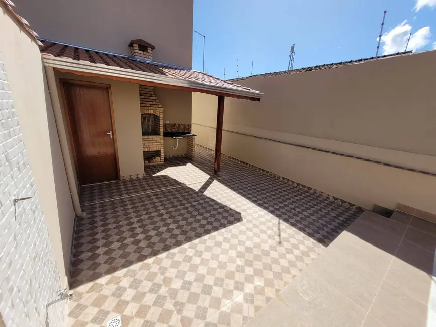 Casa com 2 quartos à venda, 103m2 em Itanhaem - SP - imagem 6 Foto 6 de Casa com 2 quartos à venda, 103m2 em Itanhaem - SP
