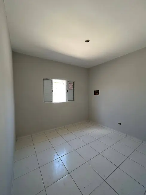 Casa com 2 quartos à venda, 140m2 em Itanhaem - SP - imagem 5 Foto 5 de Casa com 2 quartos à venda, 140m2 em Itanhaem - SP